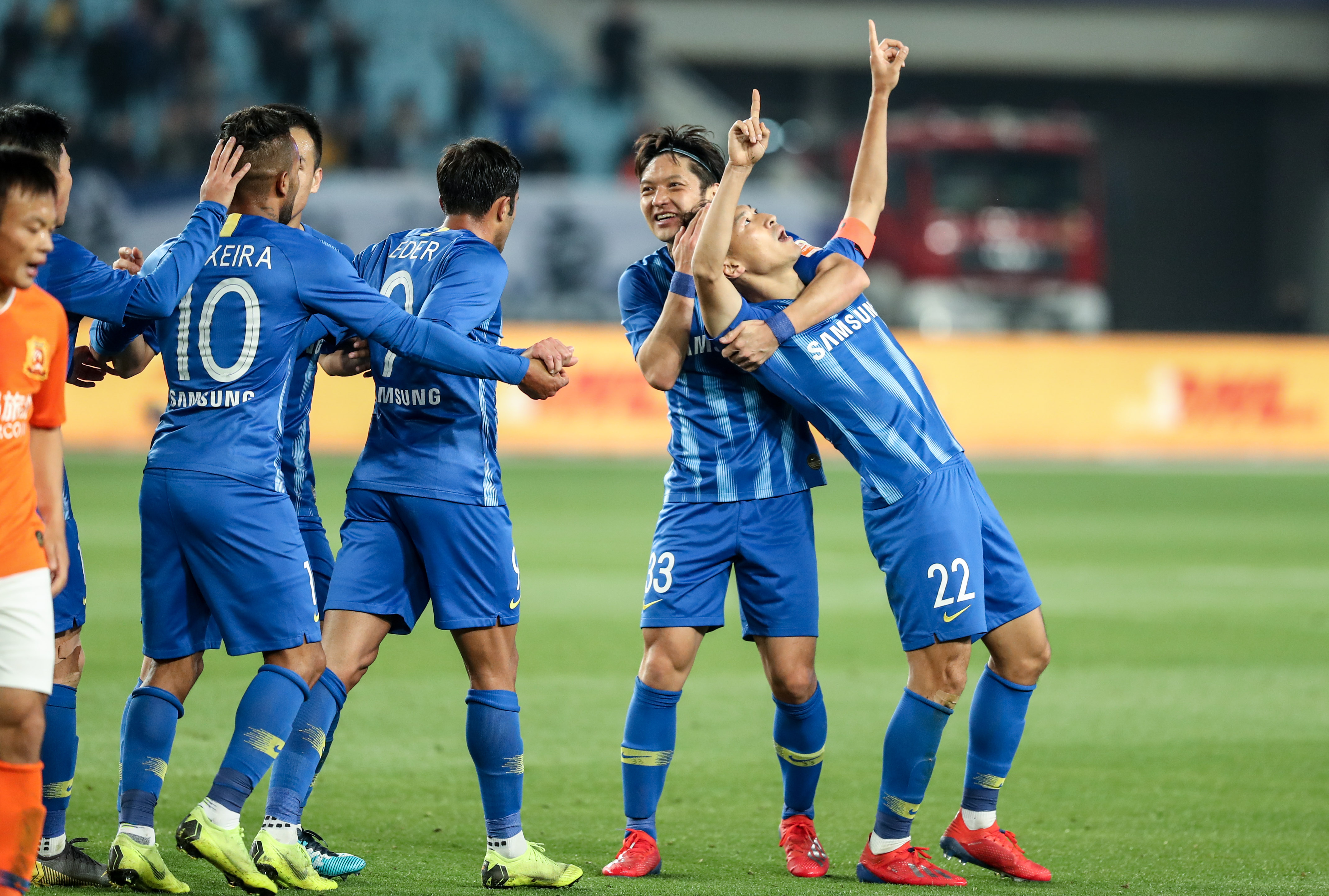 角诱导球 角诱导球